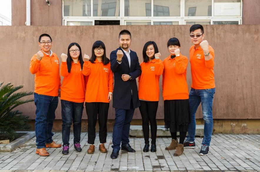 שירות און ליין מאוד בוגר מאיתנו